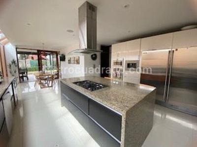 Casa de 4 alcobas en venta en San Jose De Bavaria, Bogotá, 800 m² · foto 13 de 20