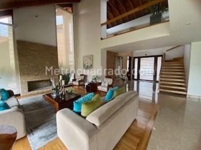 Casa de 4 alcobas en venta en San Jose De Bavaria, Bogotá, 800 m² · foto 16 de 20