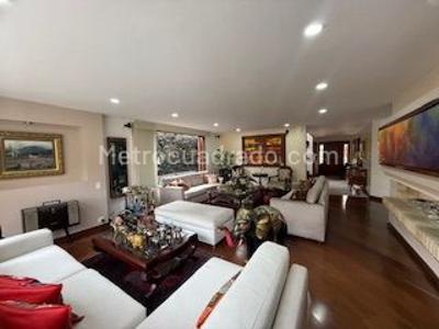 Casa en venta en San Jose De Bavaria, Bogotá · foto 18 de 19