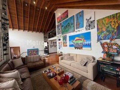 Casa en venta en San Jose De Bavaria, Bogotá · foto 2 de 19