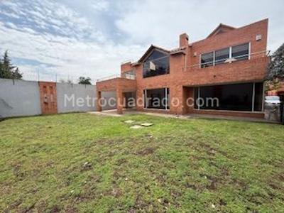 Casa de 5 alcobas en venta en San Jose De Bavaria, Bogotá, 800 m² · foto 14 de 20