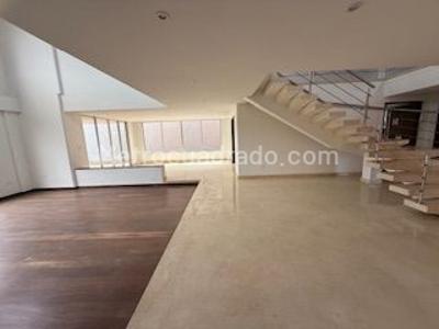 Casa de 5 alcobas en venta en San Jose De Bavaria, Bogotá, 800 m² · foto 17 de 20