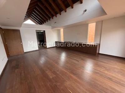 Casa de 5 alcobas en venta en San Jose De Bavaria, Bogotá, 800 m² · foto 5 de 20