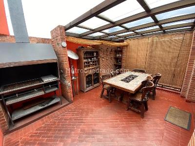 Apartamento en venta en Santa Barbara, Bogotá · foto 2 de 18