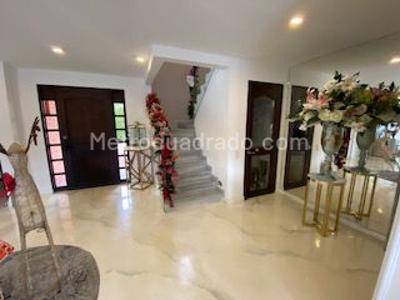 Casa de 3 alcobas en venta en San Jose De Bavaria, Bogotá, 800 m² · foto 12 de 17