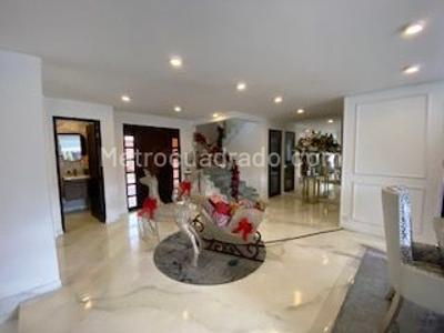 Casa de 3 alcobas en venta en San Jose De Bavaria, Bogotá, 800 m² · foto 7 de 17