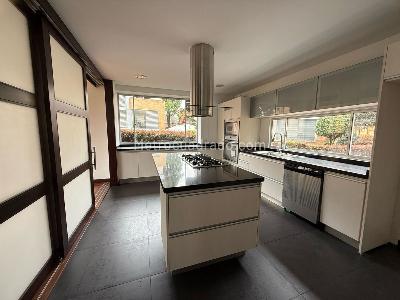Casa de 3 alcobas en venta en Altos De Suba, Bogotá, 336 m² · foto 7 de 19