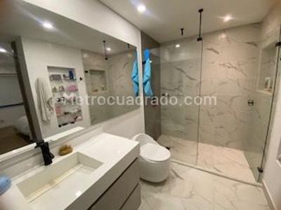 Casa de 4 alcobas en venta en San Jose De Bavaria, Bogotá, 800 m² · foto 18 de 20