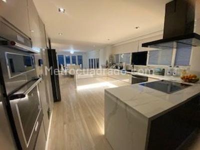 Casa de 4 alcobas en venta en San Jose De Bavaria, Bogotá, 800 m² · foto 9 de 20