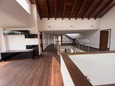 Casa de 4 alcobas en venta en San Jose De Bavaria, Bogotá, 800 m² · foto 12 de 18
