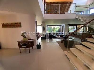 Casa de 4 alcobas en venta en San Jose De Bavaria, Bogotá, 800 m² · foto 14 de 20