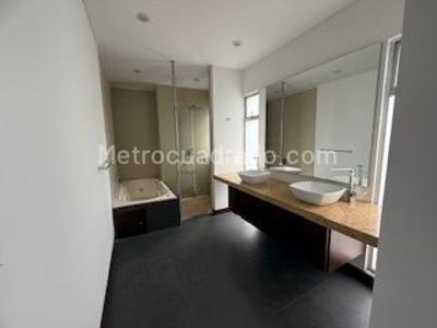 Casa de 3 alcobas en venta en Altos De Sotileza, Bogotá, 500 m² · foto 7 de 20