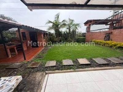 Casa de 4 alcobas en venta en San Jose De Bavaria, Bogotá, 600 m² · foto 18 de 18