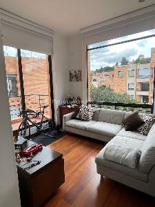 Casa de 4 alcobas en venta en Gratamira, Bogotá, 264 m² · foto 3 de 20