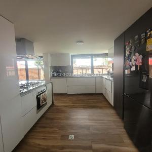Casa de 4 alcobas en venta en San Jose De Bavaria, Bogotá, 800 m² · foto 20 de 20