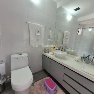 Casa de 4 alcobas en venta en San Jose De Bavaria, Bogotá, 800 m² · foto 4 de 20