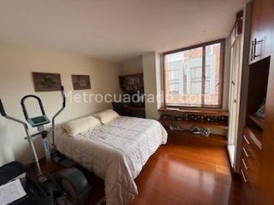 Apartamento de 3 alcobas en venta en Colina Campestre, Bogotá, 196 m² · foto 18 de 20