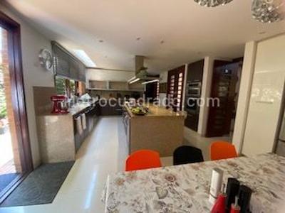 Casa de 4 alcobas en venta en San Jose De Bavaria, Bogotá, 800 m² · foto 14 de 19