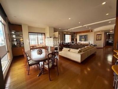 Apartamento de 3 alcobas en venta en Colina Campestre, Bogotá, 190 m² · foto 11 de 19