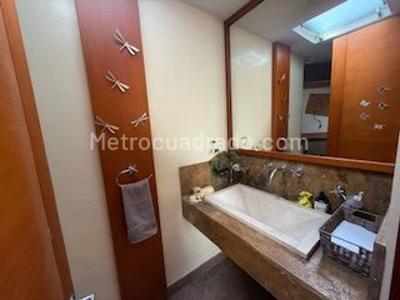 Apartamento de 3 alcobas en venta en Colina Campestre, Bogotá, 190 m² · foto 12 de 19