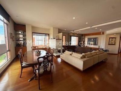 Apartamento de 3 alcobas en venta en Colina Campestre, Bogotá, 190 m² · foto 16 de 19