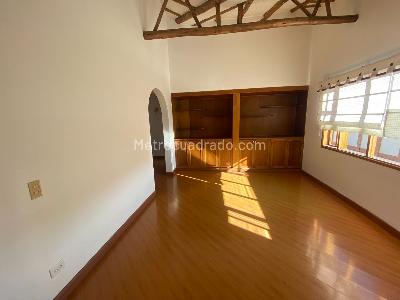 Casa de 4 alcobas en venta en San Jose De Bavaria, Bogotá, 300 m² · foto 15 de 20