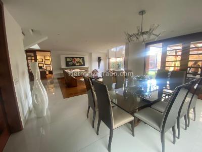 Casa de 4 alcobas en venta en San Jose De Bavaria, Bogotá, 800 m² · foto 17 de 18