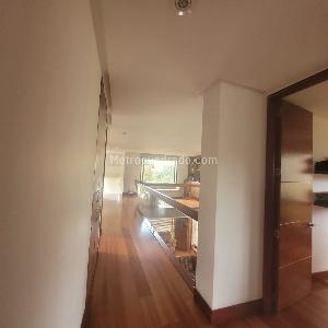 Casa de 4 alcobas en venta en San Jose De Bavaria, Bogotá, 336 m² · foto 5 de 14