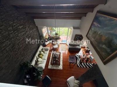 Casa de 4 alcobas en venta en San Jose De Bavaria, Bogotá, 800 m² · foto 5 de 11