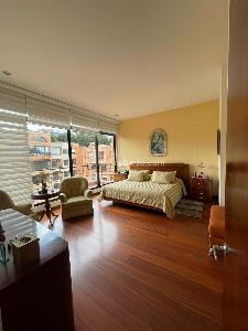 Apartamento en venta en Gratamira, Bogotá · foto 8 de 17