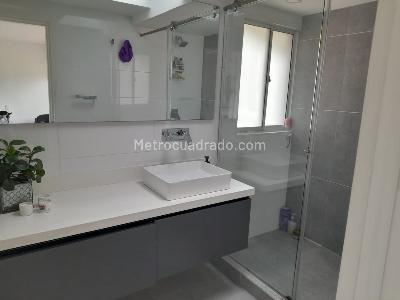 Casa de 4 alcobas en venta en San Jose De Bavaria, Bogotá, 600 m² · foto 7 de 13