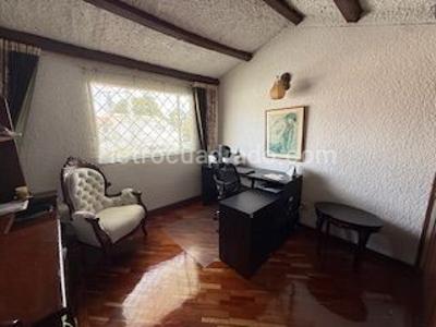 Casa en venta en Villa Del Prado, Bogotá · foto 4 de 12