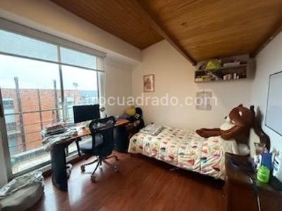 Casa de 3 alcobas en venta en Colina, Bogotá, 200 m² · foto 3 de 13