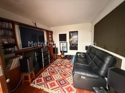 Casa de 3 alcobas en venta en San Jose De Bavaria, Bogotá, 350 m² · foto 14 de 17