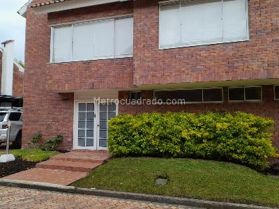 Casa de 4 alcobas en venta en San Jose De Bavaria, Bogotá, 600 m² · foto 13 de 15