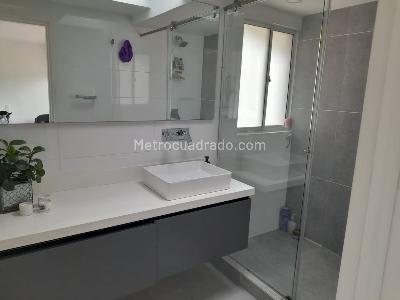 Casa de 4 alcobas en venta en San Jose De Bavaria, Bogotá, 600 m² · foto 14 de 15