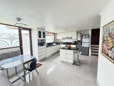 Casa de 4 alcobas en venta en San Jose De Bavaria, Bogotá, 1200 m² · foto 14 de 19