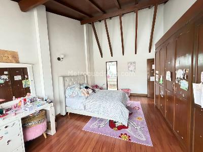 Casa de 4 alcobas en venta en San Jose De Bavaria, Bogotá, 1200 m² · foto 4 de 19