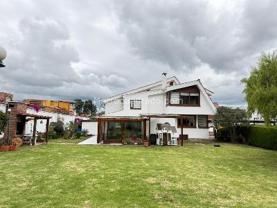 Casa de 4 alcobas en venta en San Jose De Bavaria, Bogotá, 1200 m² · foto 19 de 20