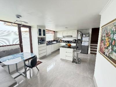 Casa de 4 alcobas en venta en San Jose De Bavaria, Bogotá, 1200 m² · foto 6 de 20