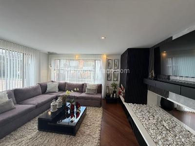 Casa de 3 alcobas en venta en San Jose De Bavaria, Bogotá, 280 m² · foto 3 de 17