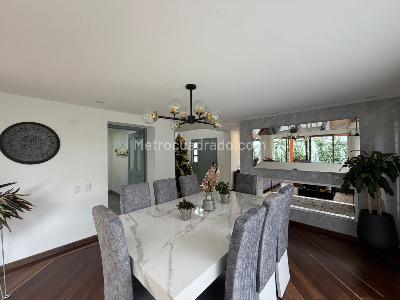 Casa de 3 alcobas en venta en San Jose De Bavaria, Bogotá, 280 m² · foto 6 de 17