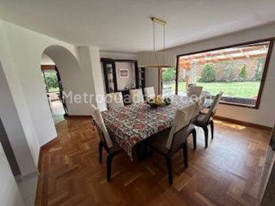 Casa de 4 alcobas en venta en San Jose De Bavaria, Bogotá, 800 m² · foto 5 de 16