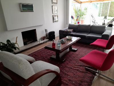 Casa de 3 alcobas en venta en San Jose De Bavaria, Bogotá, 600 m² · foto 7 de 13