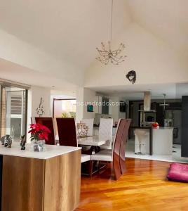 Casa de 4 alcobas en venta en Hacienda San Simon, Bogotá, 1250 m² · foto 11 de 13