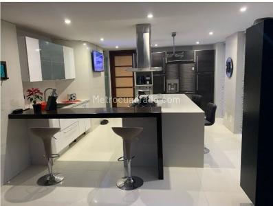 Casa de 4 alcobas en venta en Hacienda San Simon, Bogotá, 1250 m² · foto 2 de 13