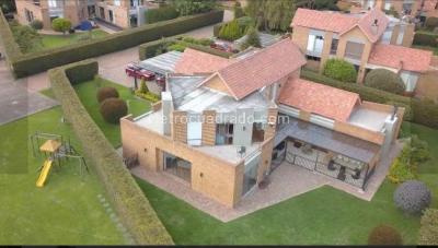 Casa de 4 alcobas en venta en Hacienda San Simon, Bogotá, 1250 m² · foto 8 de 13