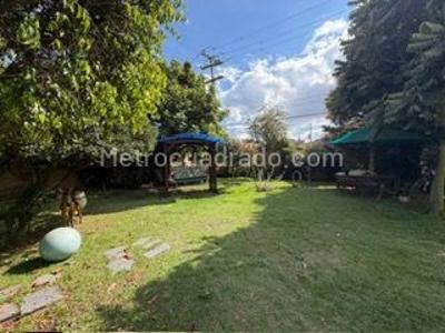 Casa de 4 alcobas en venta en San Jose De Bavaria, Bogotá, 1100 m² · foto 9 de 15