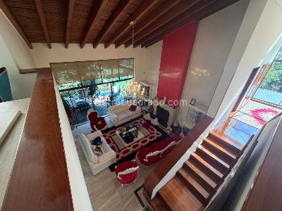 Casa de 4 alcobas en venta en San Jose De Bavaria, Bogotá, 1100 m² · foto 3 de 16