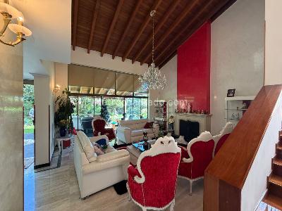 Casa de 4 alcobas en venta en San Jose De Bavaria, Bogotá, 1100 m² · foto 4 de 16